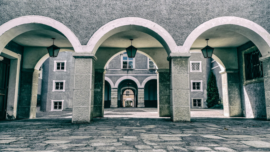18 Innenhof